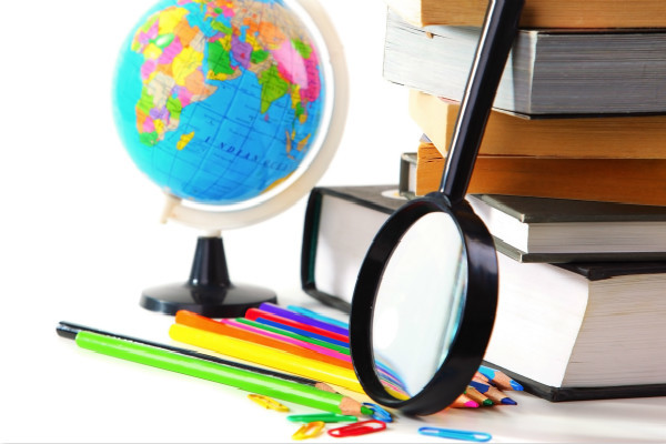 多摩美術(shù)大學(xué)研究生申請條件