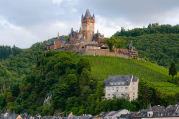 國內(nèi)日本出國留學(xué)機(jī)構(gòu)-十大留學(xué)中介排名-口碑-費(fèi)用