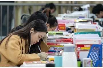 英文6級總分,英語六級600多分全國多少