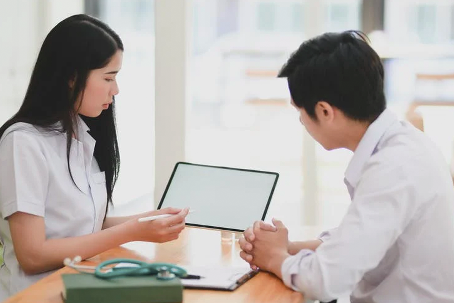 需要找留學(xué)中介辦理留學(xué)申請(qǐng)嗎？
