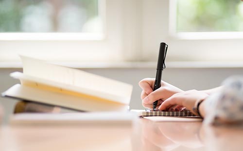 成人高考與專套本哪個(gè)好？