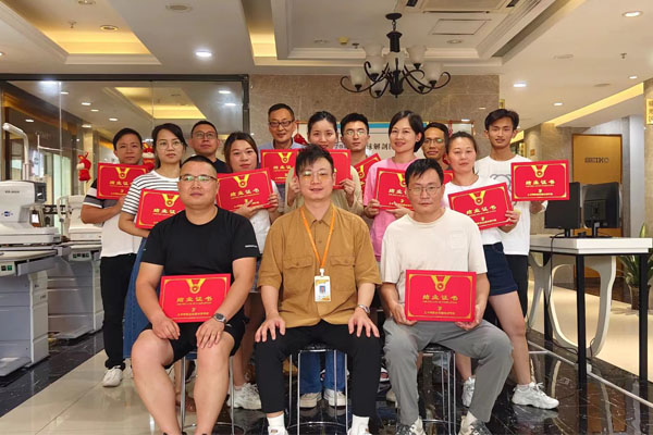 驗(yàn)光行業(yè)迎來新一波人才潮，驗(yàn)光員報(bào)名入口火熱開啟！